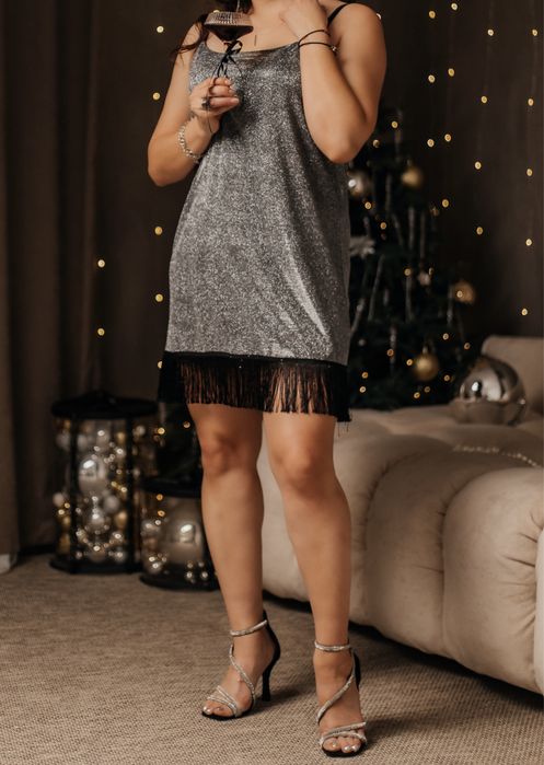 Платье коктельное