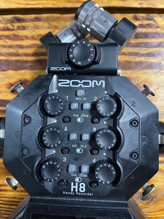 Zoom H8 рекордер