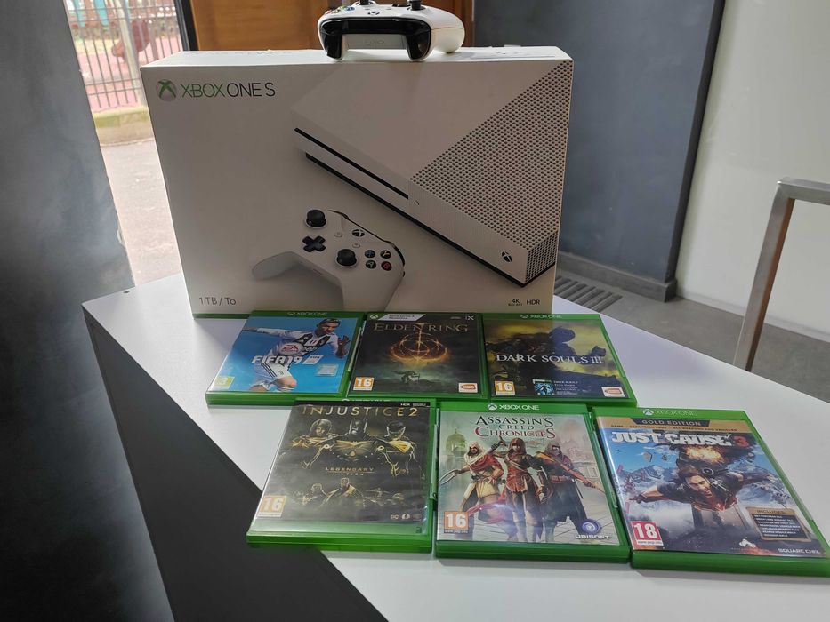 Xbox one S 1Tb 2 manete Jocuri full Box Magazin CashGen
