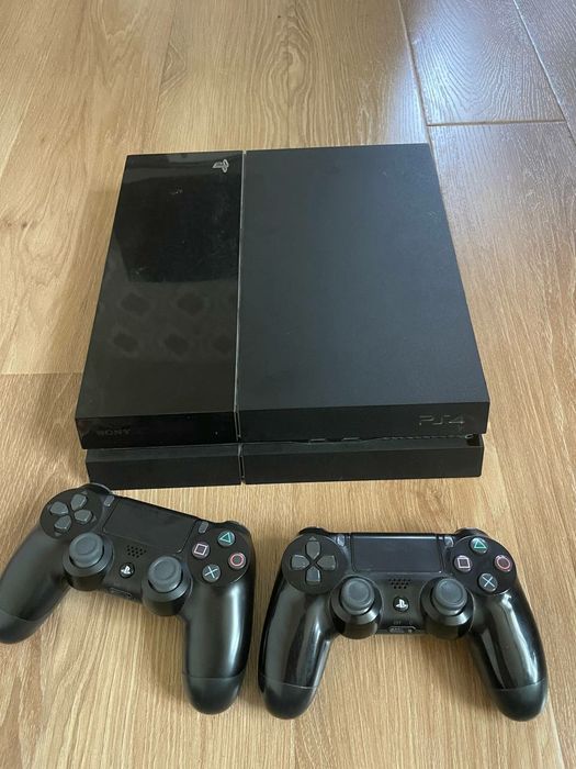 Playstation 4/ 2 ta original pult 10.50