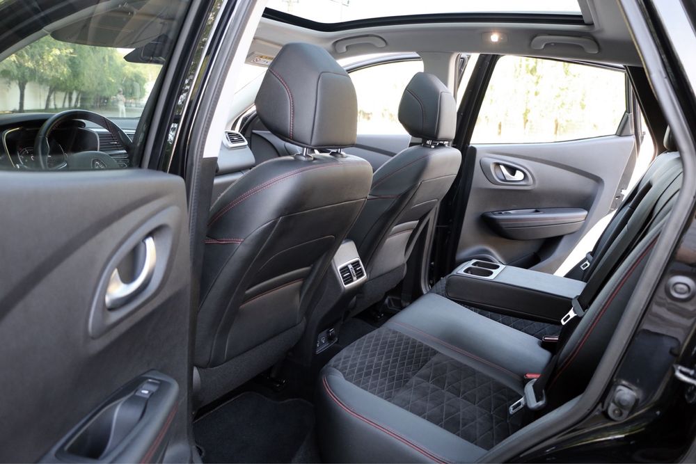 Renault Kadjar 1.3 tde Full Led Panorama cutie automata BLACK EDITION + BOSE