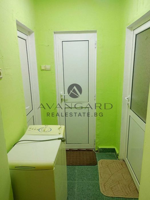 Продава се Тристаен апартамент в Пловдив, Кършияка - 85 кв.м за 1800 €/кв.м - Снимка #8