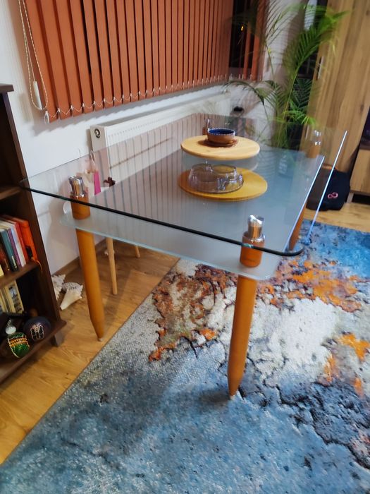 Холна маса с две нива ш.90 в76 .д140