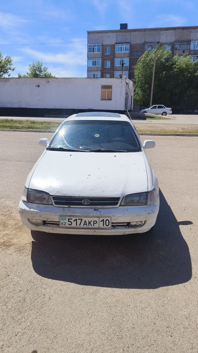 Тайота Карина е  продам