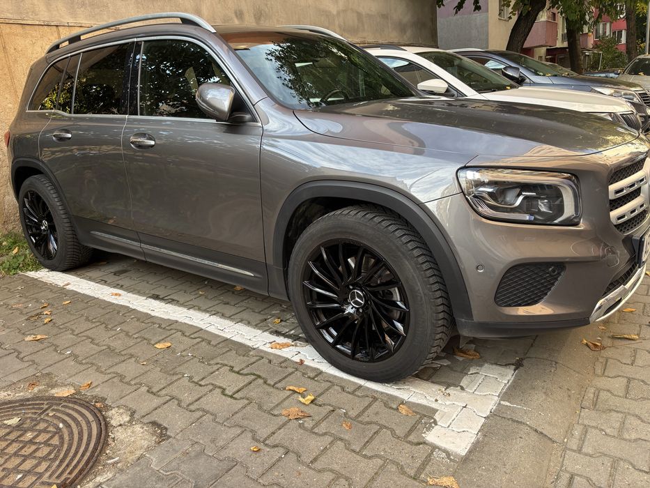 Mercedes Glb200 7 locuri Panoramic dublu Parcheaza singura Etc