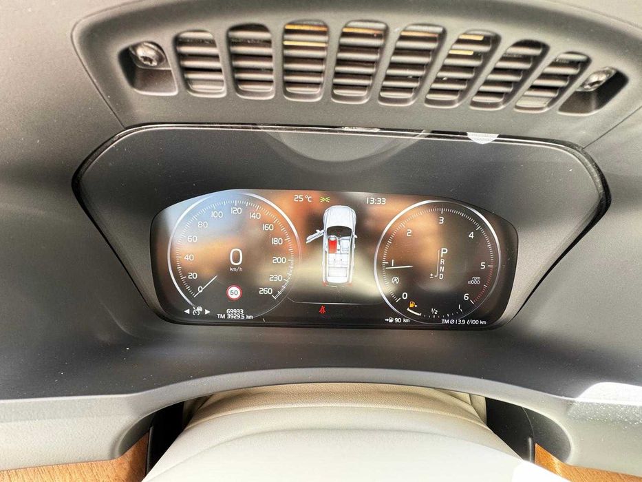 VOLVO XC90 2019 — imagine 19
