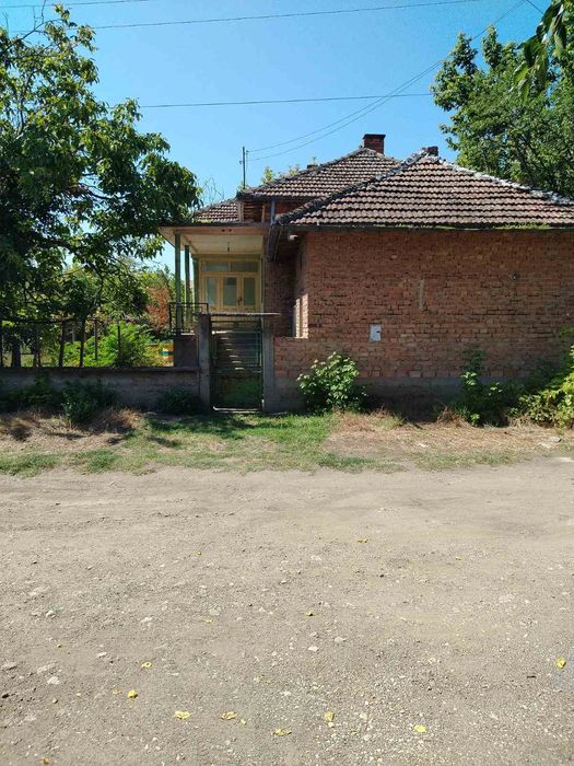 Продава се Къща в с. Брест, Област Плевен - 150 кв.м за 85 €/кв.м - Снимка #1