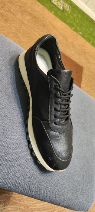 Кроссовки кожаные