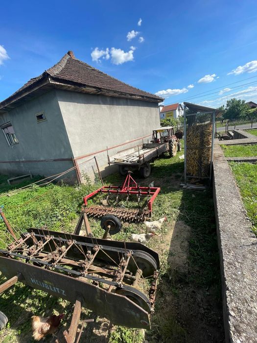 Tractor McCormik international 354 cu tot cu utilaje
