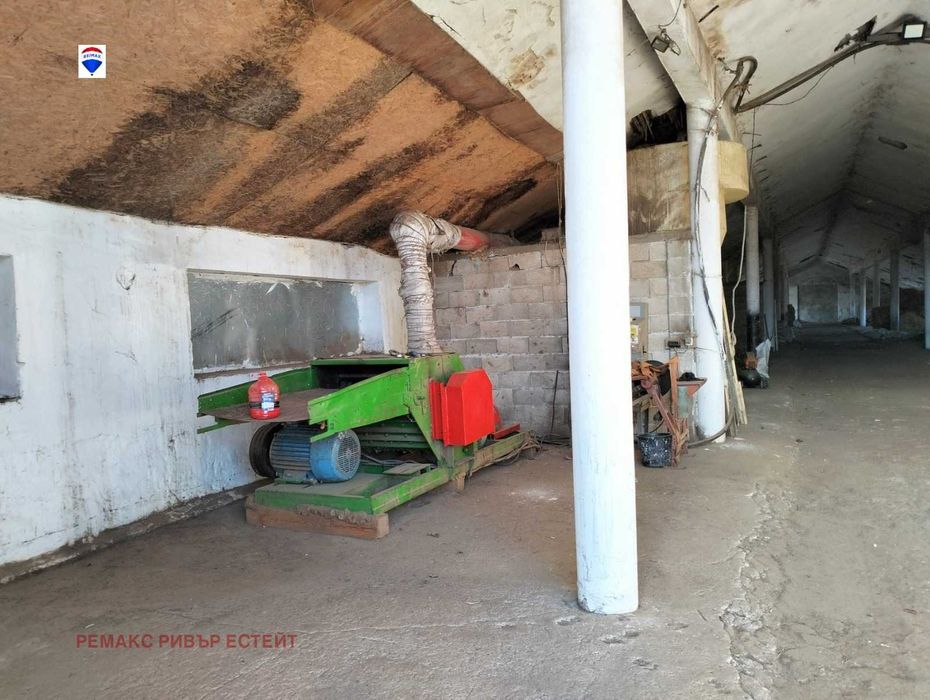 Продава се Промишлена сграда в с. Белица, Област Силистра - 1584 кв.м за 329 €/кв.м - Снимка #5