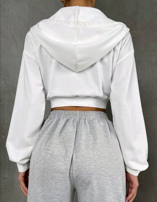 Къс суичър с цип и пускане на раменете,с дълъг ръкав и връзки