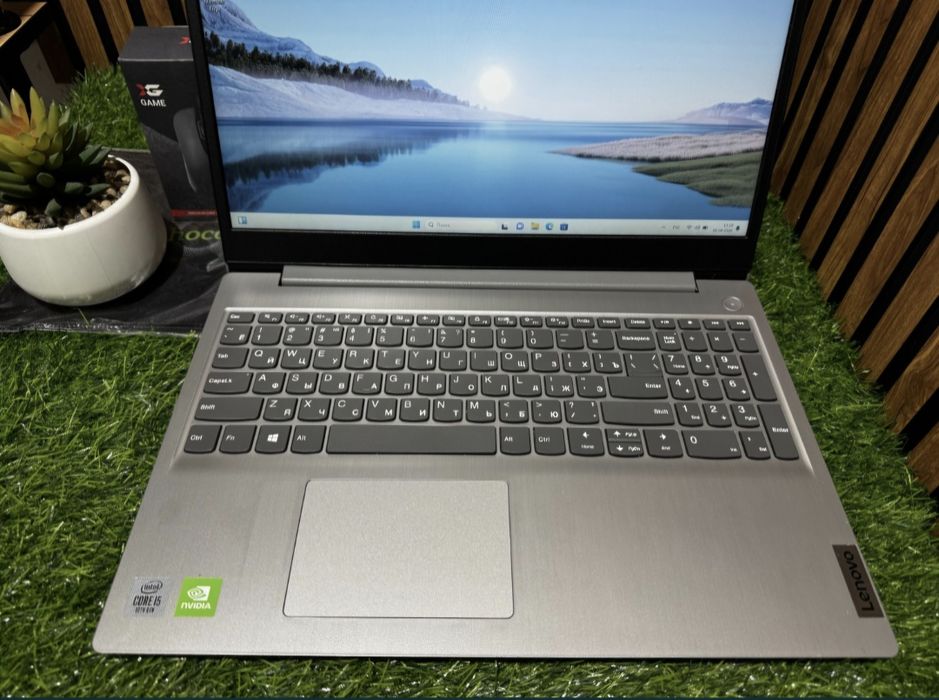 Продам Ноутбук Lenova Core i5-10