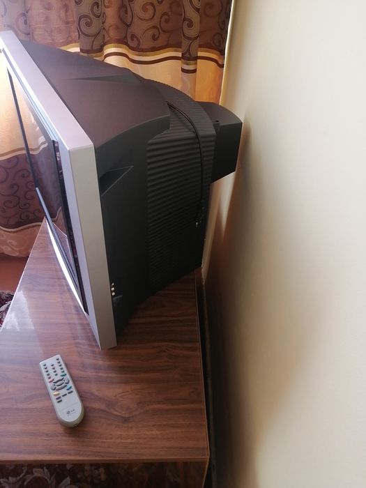 Продам телевизор б/у