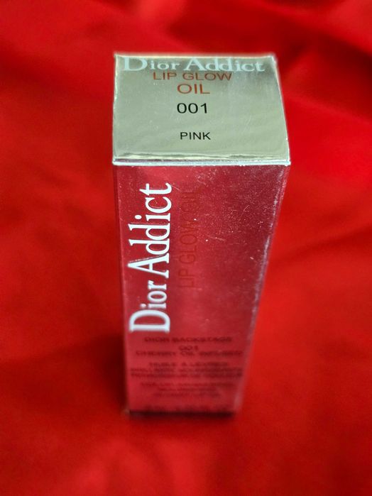 Nars , Dior Addict, Chanel,La Mer , Clinique ,Mario,Charlotte Tilbury