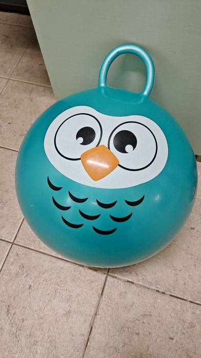 Надуваема топка за скачане с дръжка