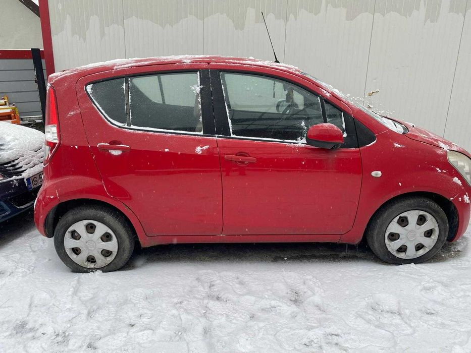 Dezmembrez Suzuki Splash Benzina