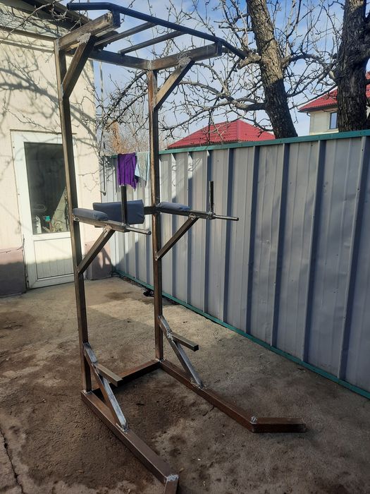 Турник 3в 1 слелано качественно  новый