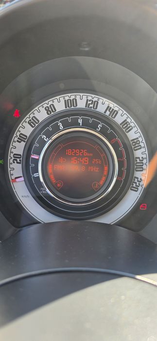 Vând Fiat 500  1.2