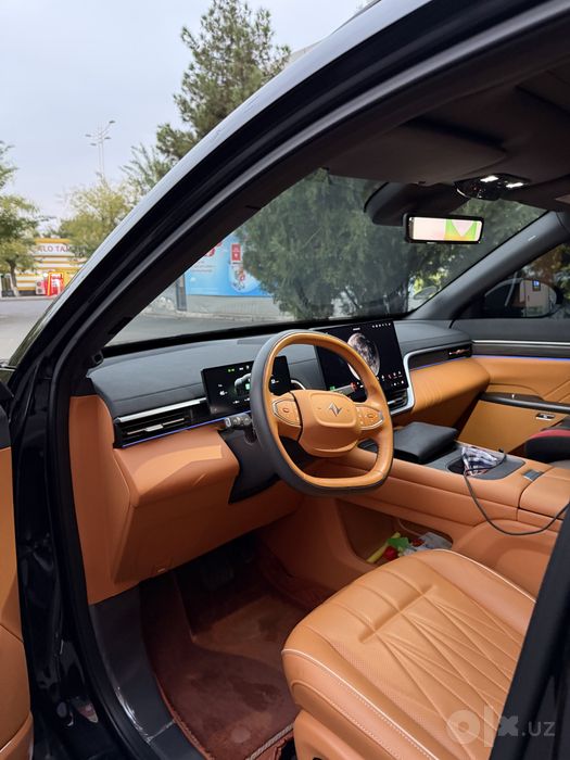Dongfeng 008 Ultra Hybrid (Gibrid)