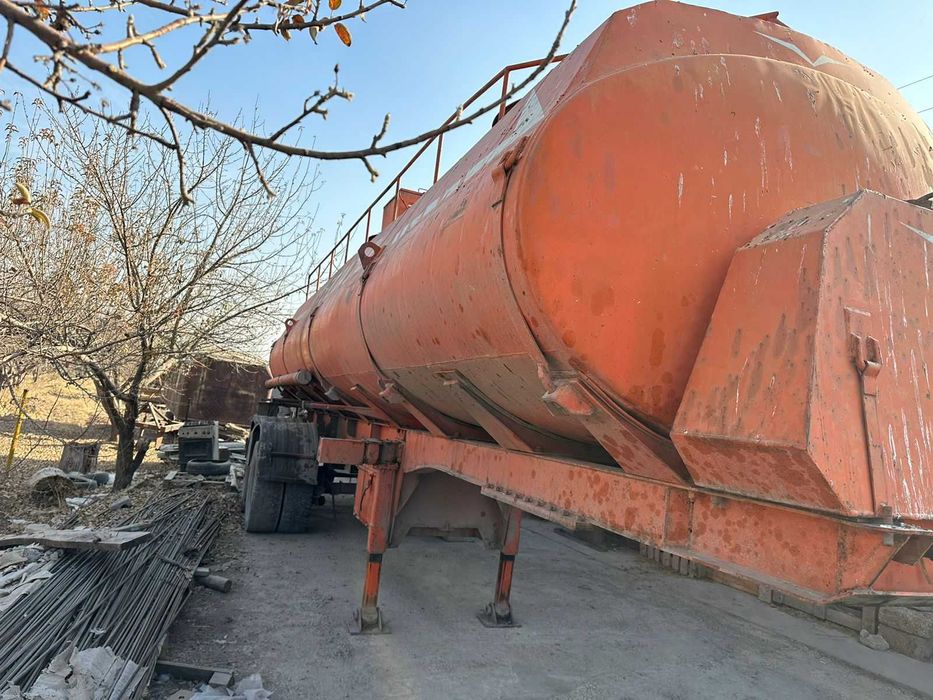 Прицеп бочка в идеальном состоянии