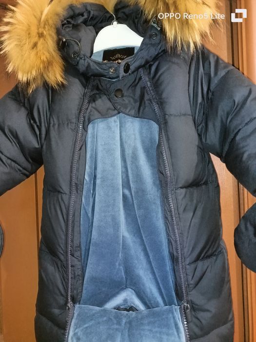 Продам детский зимний комбинезон.