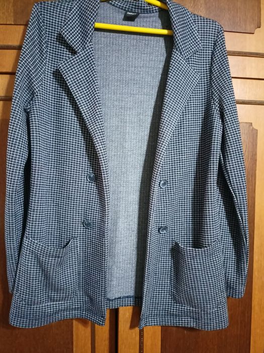 пиджачок лёгкий в клеточку и вещи для школы