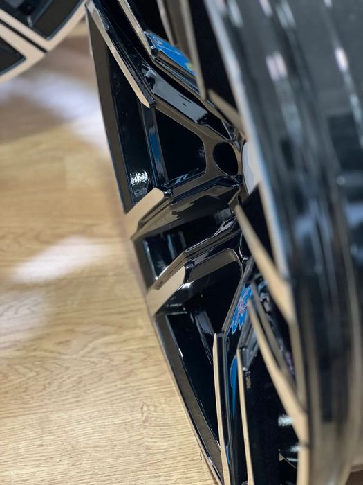 Jante BMW20 R20 Model M X5.0d X5 X6 F15 F16 E70 E71 glos black anvelope vara/iarna 275-40-20-315-35-20