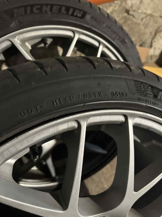 Michelin Pilot Sport 4 225 40 18