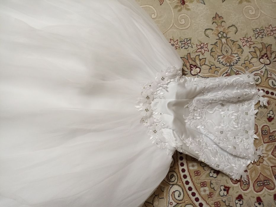 Свадебные платья