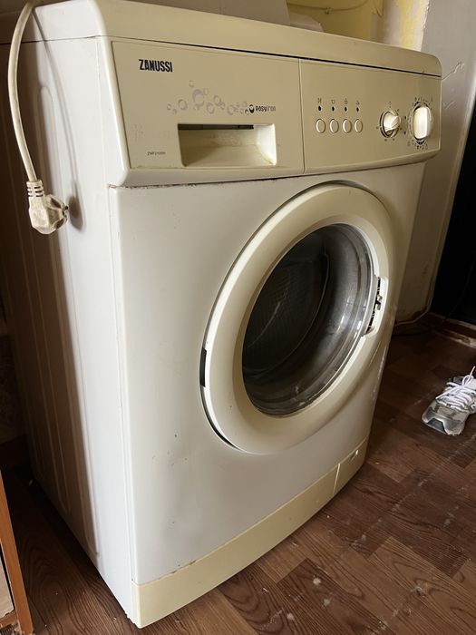 Стиральная машина Zanussi