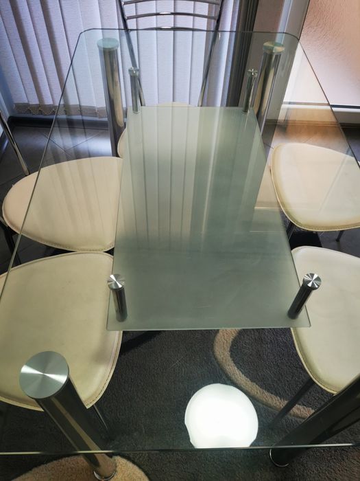 Стъклена     маса