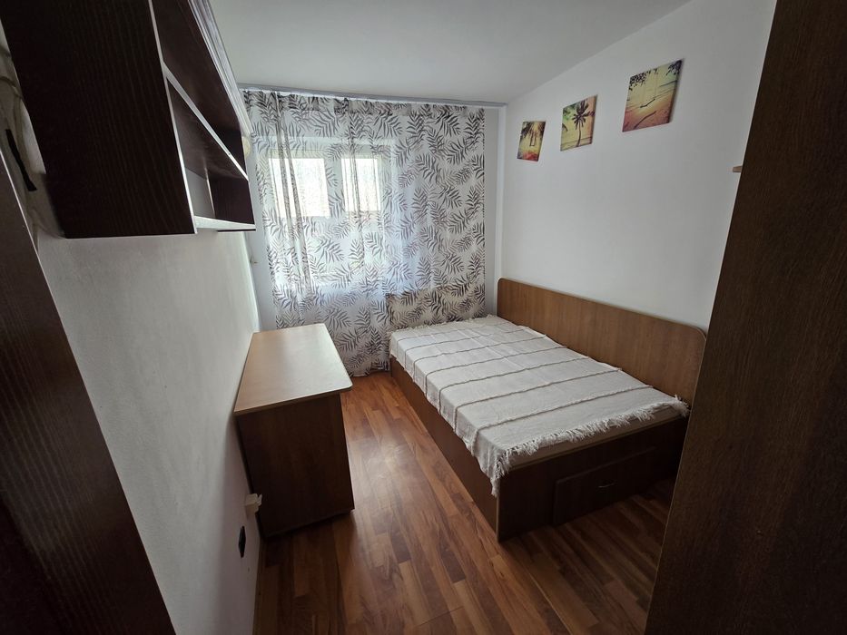 Inchiriez apartament