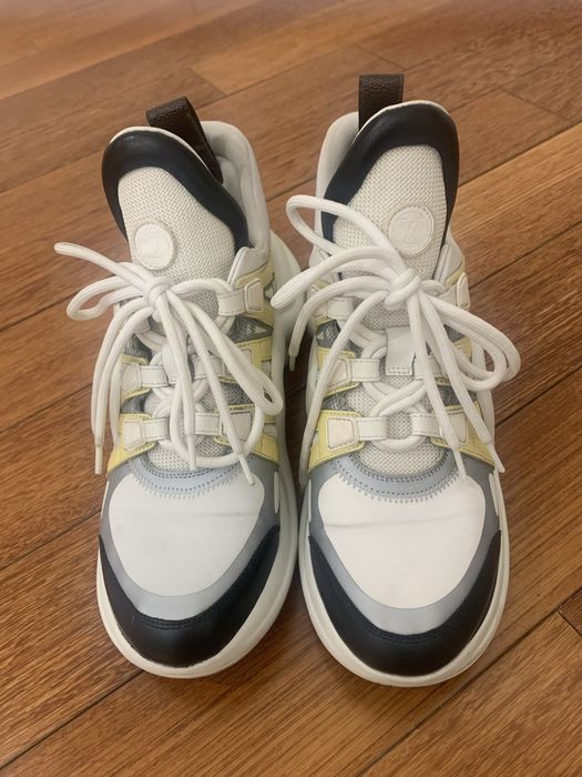 Продаю кроссовки