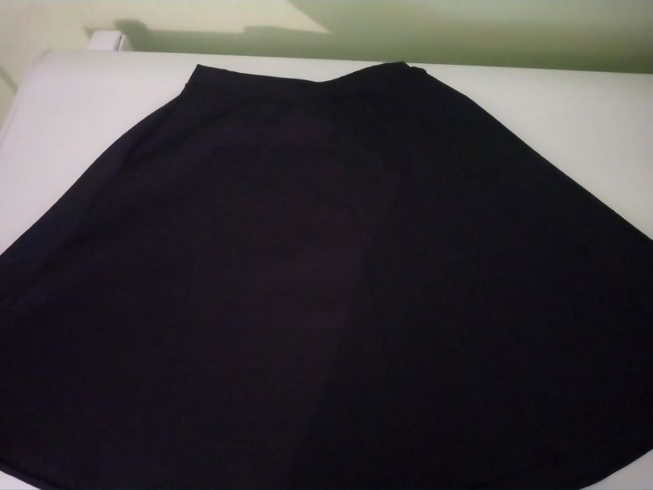 Продам школьные юбки