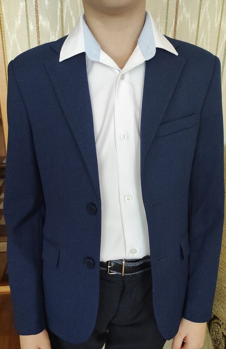 Продам Пиджак на мальчика  10-12лет