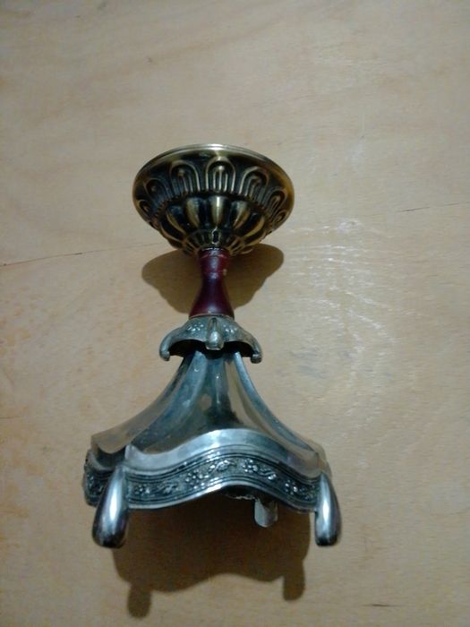 Продам подсвечник.