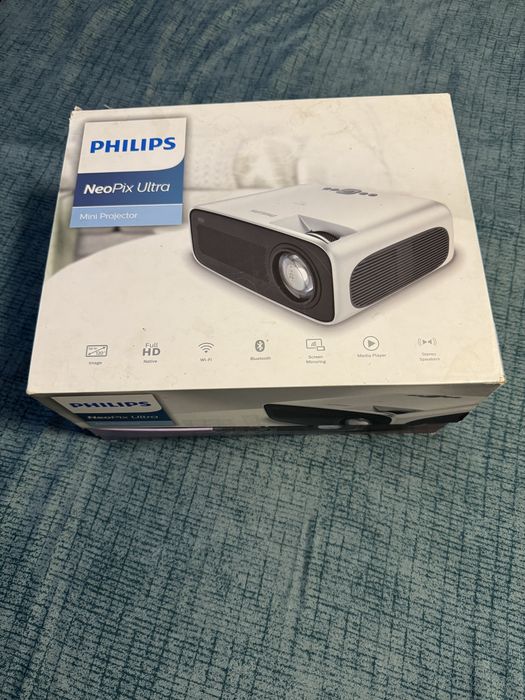 Philips NeoPix Ultra NPX640 Full HD Proiector în  cutia originală