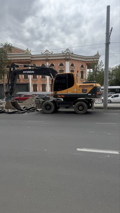 Ekskavator hyundai 180w 9S 2021