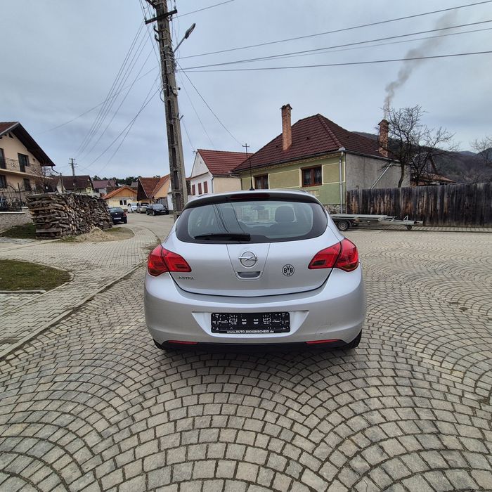 OPEL Astra 2010 — imagine 4