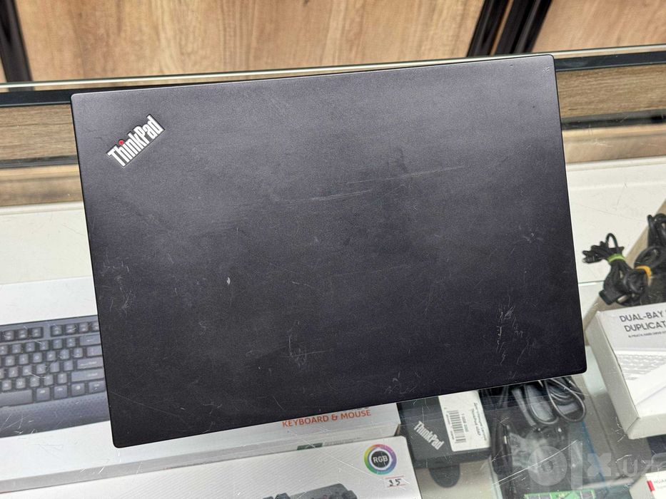 Lenovo ThinkPad T14s Core i7-10510U ram 16 ssd 512