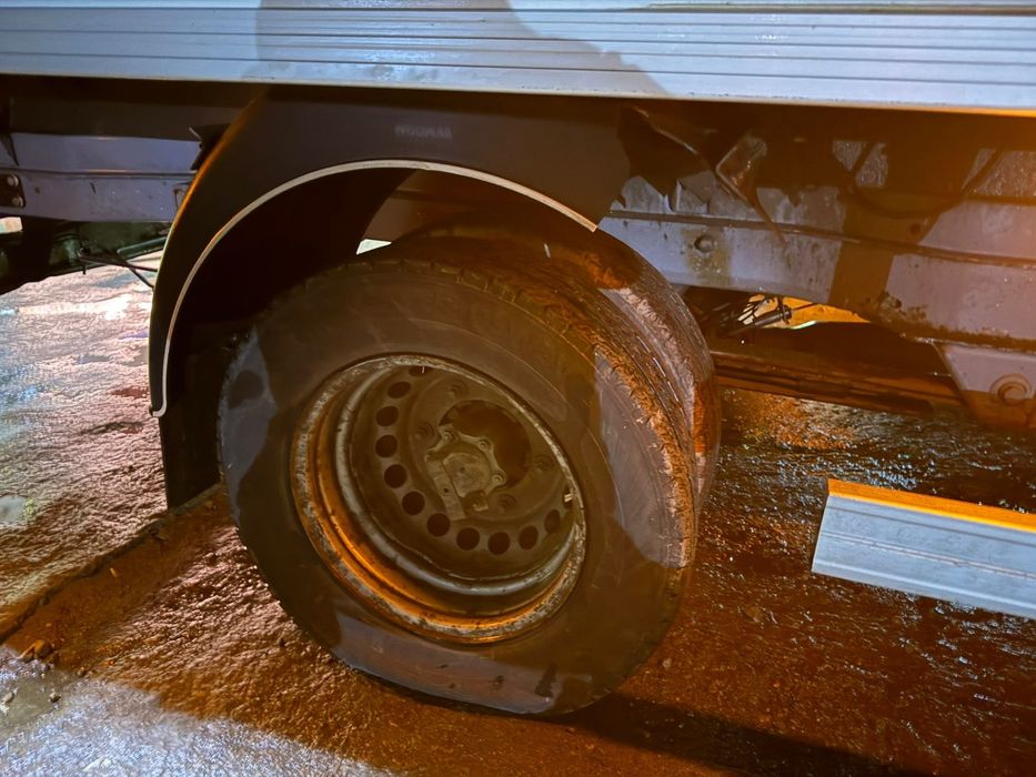 Теплый бокс 18×8 теплый пол, яма,яркий освещение