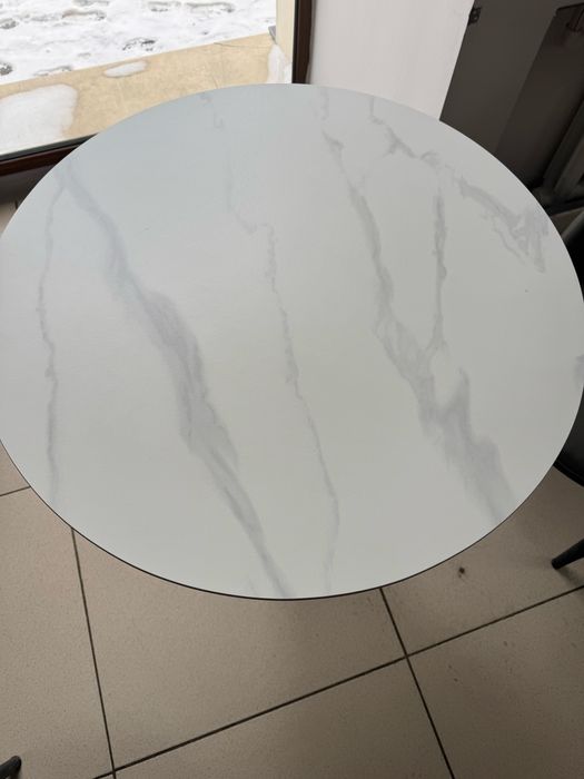 Продам круглые столы