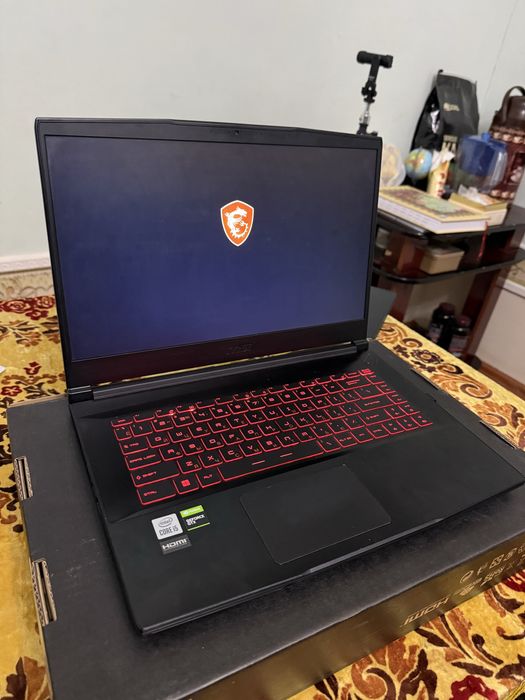 Notebook MSI core i5 GTX 1650 8/1TB ssd