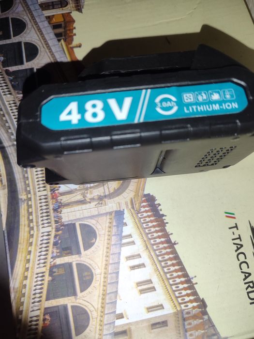 1 аккумулятор 3000 ТГ.