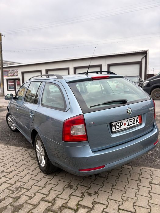 Vând Skoda Octavia