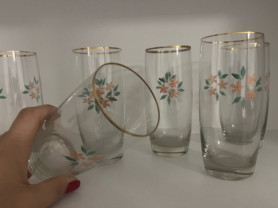 6 водни чаши със златен кант