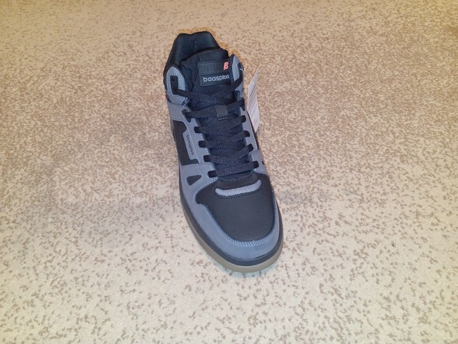 Încălțăminte iarnă mărime 43