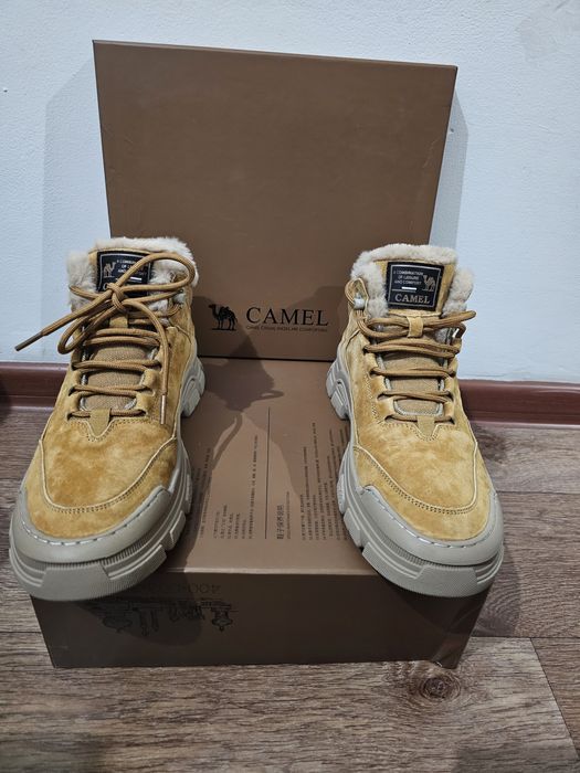Зимние ботинки марки Camel.