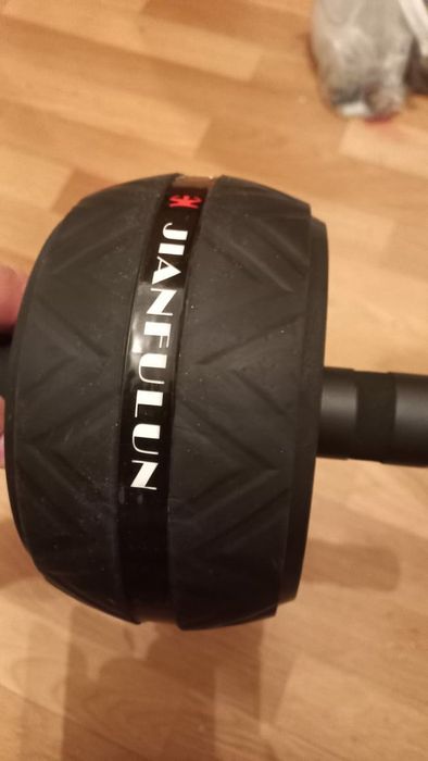 Продам Ролик Для Пресса Оплата Наличными 2000 тг.