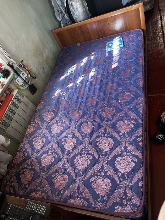 Кровать в хорошем качастве